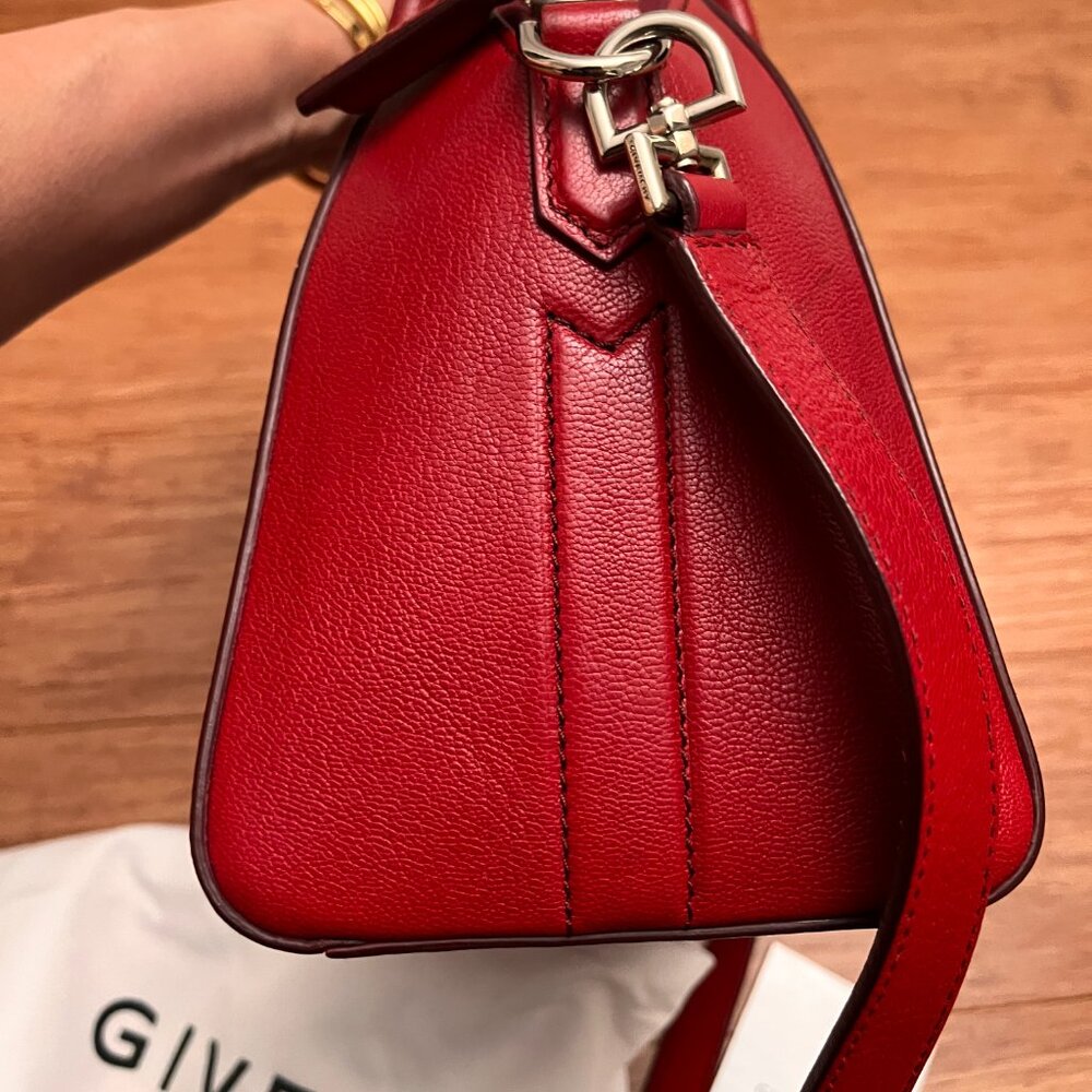 Givenchy Antigona Mini Grained Leather Bag - Picture 5 of 14